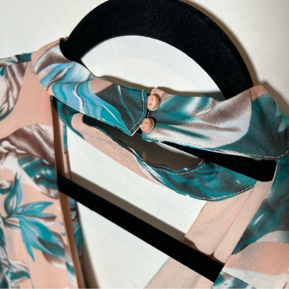 NWT Tropical Print Romper - Picture 4 of 6